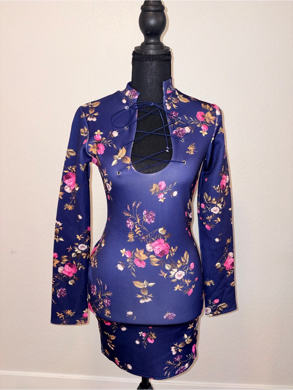 Women Printed Mini Bodycon Dress with Long Sleeves and Tie-Up Detail | Size 4